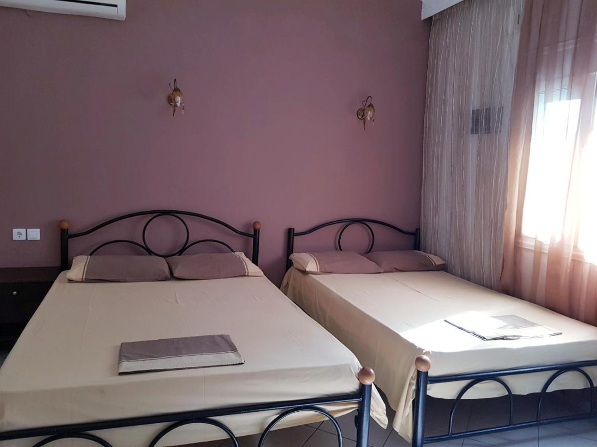 Konstantinos-Elli Rooms Nea Vrasna Bagian luar foto