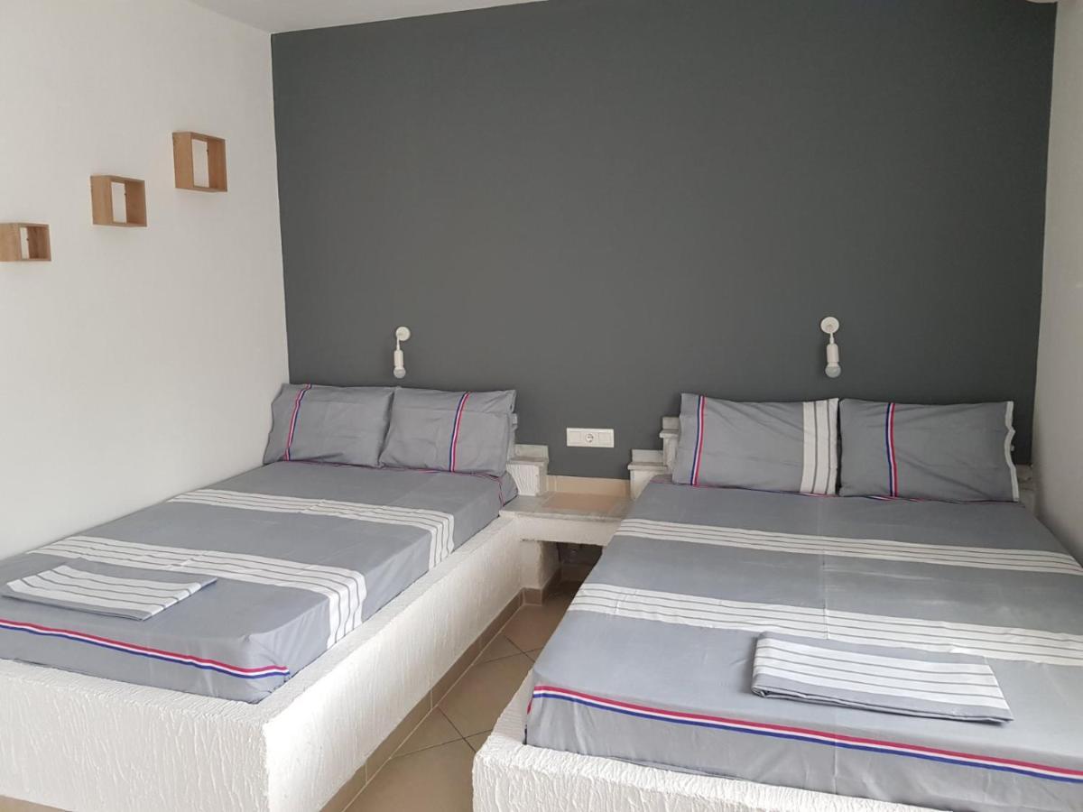 Konstantinos-Elli Rooms Nea Vrasna Bagian luar foto