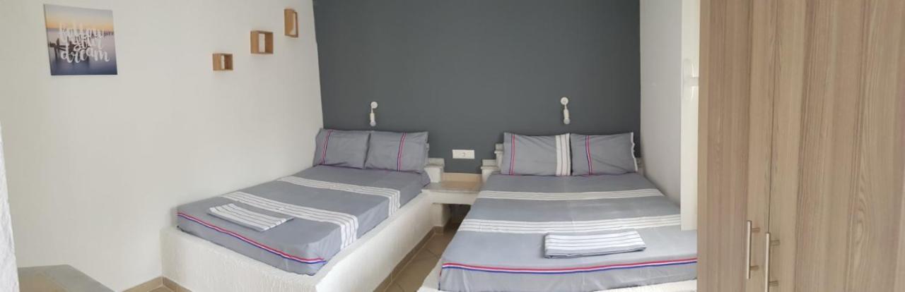 Konstantinos-Elli Rooms Nea Vrasna Bagian luar foto